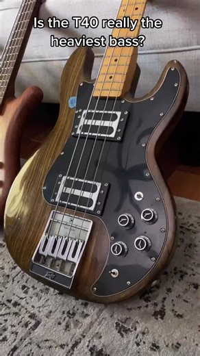 Is the Peavey T-40 really the heaviest bass? #warwick #peavey #bass #bassplayer #bassist #music #guitar #slapbass #baixo #t40