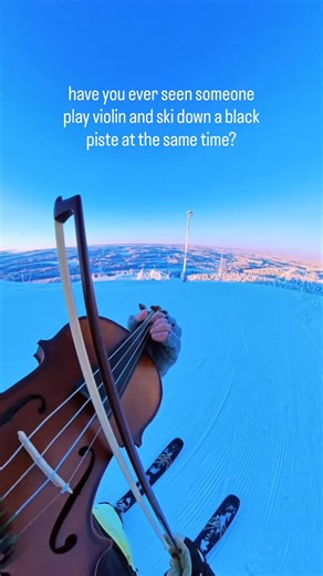 Have you ever seen someone play violin and ski down a black piste at the same time?🎻⛷️ 🎵: @alanwalkermusic - Faded @insta360 @rukaskiresort @rukakuusamo #skiing #violinist #violin | ONEVIOLIN