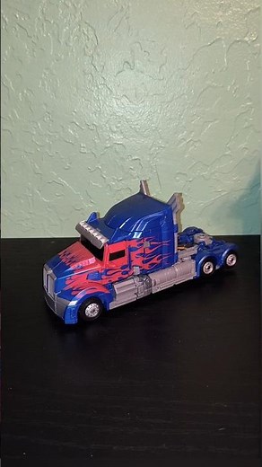 Transformers Studio Series Aoe Optimus Prime Transformation