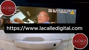 El representante Emilio Carlo Acosta (PNP – Distrito 20) intentó negar en un comunicado de prensa emitido el sábado haberse comunicado con la teniente coronel Janicce Rodríguez; sin embargo, este video demuestra lo contrario... Esto provocó el traslado de un oficial policíaco que se negó a "arreglar" el ticket por "comerse la luz" de un semáforo, que le "recetaron" al representante... El texto completo de la noticia en LA CALLE Digital: https://lacallerevista.com/portada/representante-aclara-sob