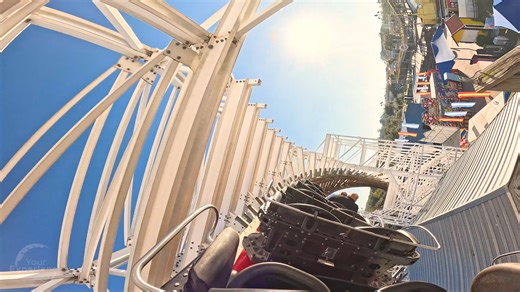 Does anyone actually like Mine Blower at Fun Spot in Kissimmee? 🤔 On paper, this hybrid coaster looks absolutely ace, but it definitely doesn’t sound it. The loud squealing noises it makes are something else 😂 In theory, it should be a top ten coaster in Orlando. Unfortunately, the ride experience lets it down. It’s a seriously uncomfortable roller coaster, and not just in the back rows, every seat delivers the same rough ride. It might not be one of our favourite Orlando coasters, but we’ve s