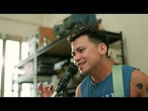 Sponge Cola -- Tanging Hiling (OFFICIAL MUSIC VIDEO)