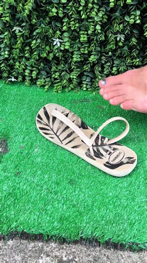 Fashion flip-flop hack – the new trend Style meets creativity! #CaliGarage #FlipFlopHack #CreativeTrend | Hacks By David