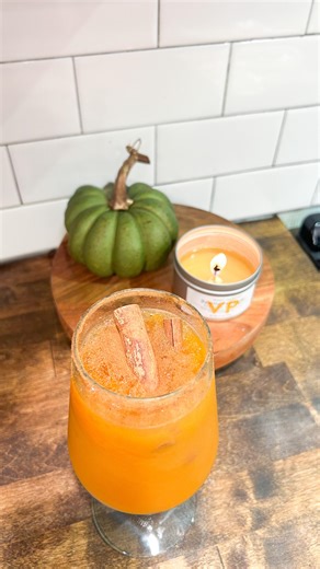 Shamrock Hill Design | Maryland Stager & Stylist on Instagram: "🎃 October Mocktail 👻 While the kids are running door to door, treat yourself to a little grown-up fun at home. We love cozy nights, especially when they come with a simple touch of fall flavor. This refreshing mocktail is the perfect treat after a long day! Pour over ice, give it a gentle stir, and enjoy the crisp taste of fall. Simple, classic, and just the right amount of festive. Tip: add club soda or sparkling water to help ba
