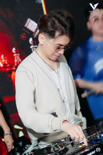 DJ Tùng Dương và phong cách thẩm nhạc cuốn hút