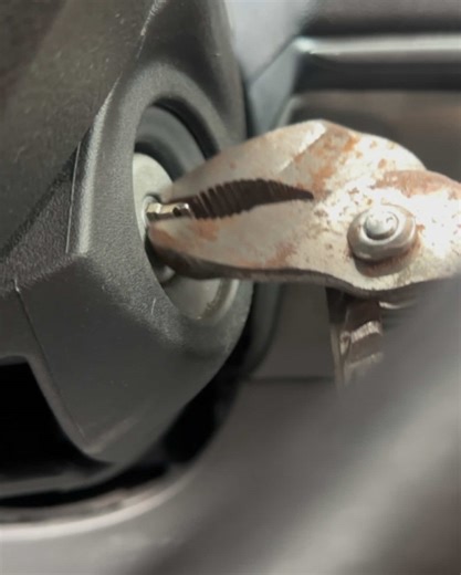 Key Breaks in Ignition: Troubleshooting Tips for Van Businesses