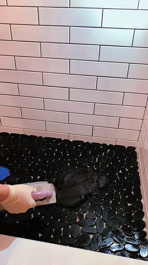 Epoxy grout is the new norm for a long lasting shower ! @custombuildingproducts #tile #tiler #bathroommakeover #bathroomremodel #tilersoftiktok #epoxy #hgtv #tileinstallation