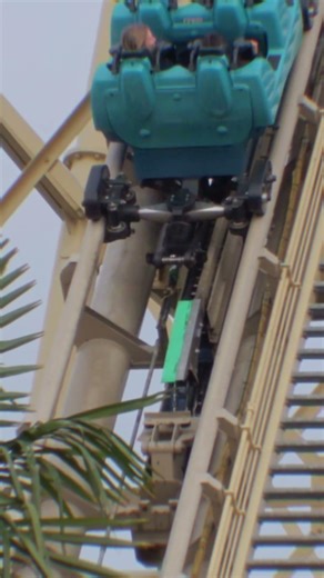 🎢Second lift d'un boomerang chute pour libérer le train !