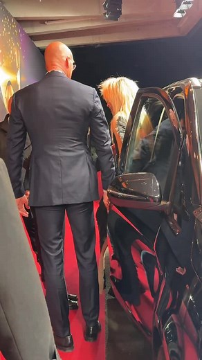 Grand entrance energy – @tokiohotel just arrived at BAMBI 2025 💃 #BAMBI2025 #BAMBIAwards #BAMBIbeiPrime | BAMBI