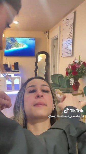 Upper Lip Threading Techniques for a Flawless Look