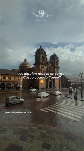 Cusco entra en su temporada de lluvias ☔ y con ella, el paisaje cambia por completo. las montañas se visten de verde, el aire se siente más fresco y los caminos cobran otra vida. Si viajas entre noviembre y marzo, lleva ropa impermeable. #cusco #perutravel #traveltips #viajeperu #viajecusco #love #turismoperu #tiktoktravel #fyp #travelperu #southamerica #viajescuscoagency #tiktoktravel #placestovisit #travelgram #perulifeexperiencetours #machupicchu #frases | Perú Life & Experience Tours