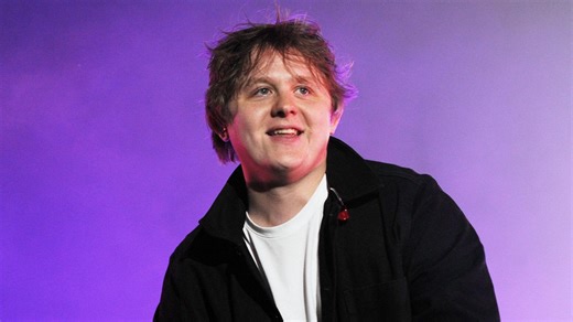Lewis Capaldi Unveils Heartbreaking New Ballad ‘Something in the Heavens’ in Sheffield