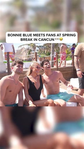 BONNIE BLUE MEETS FANS AT SPRING BREAK IN CANCUN