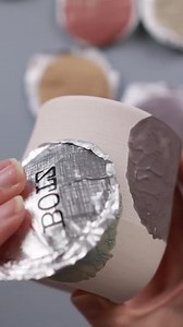 How to make a fun pattern ❤️ ••• Follow @caldervanandel for more! | The Ceramic School