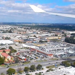 483K views · 646 shares | Beautiful landing at Miami, Florida onboard a British Airways Boeing 747-400 after a flight from London Heathrow! | Noel Philips | Facebook