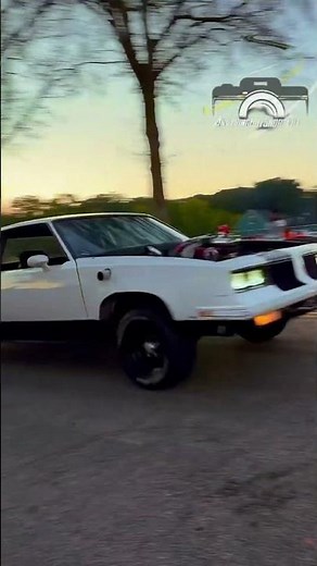 86’ Cutlass Supreme Gbody Burnout🔥 @Cuttin_up86 #cutlass #cutlasssupreme #gbody #burnout