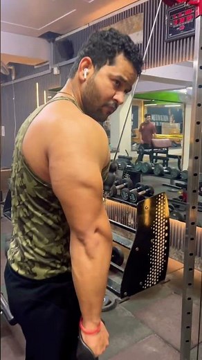 Unlock The Secret to Giant Triceps: Top 5 Must-Try Gym Exercises for Incredible Gains! #motivation