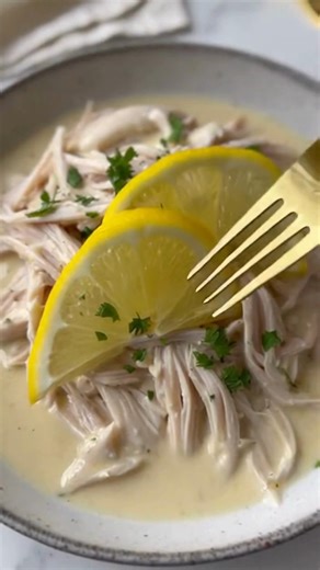 Slow Cooker Creamy Lemon Herb Chicken Tender Slow Cooker Creamy Lemon Herb Chicken in a Velvety Garlic Cream Sauce with Bright Citrus Notes Ingredients: For the Chicken: 2 lbs boneless skinless chicken breasts or thighs 1 tablespoon olive oil 1 teaspoon salt ½ teaspoon black pepper ½ teaspoon garlic powder | Easy Recipes