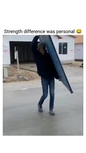 ꜱᴜᴅʜᴀɴꜱʜᴜ💖 on Instagram: "Oh man, watching this is a total "expectation vs. reality" moment! We’ve got one guy who is absolutely fighting for his life against a single sheet of plywood, looking like he’s wrestling a giant sail in a hurricane 💨. He’s huffing, puffing, and eventually just decides to become one with the board by face-planting right onto it. Then, enter the main character energy: a second guy strolls over, casually scoops up the board (and the human backpack attached to it) like i