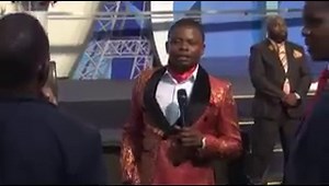 333K views · 30K reactions | I am always in awe when I see God working miracles in our midst. And this is the truth I always bring to the attention of the church- I am not the healer, Jesus Christ is the healer, I am not the deliverer, Jesus Christ is the deliverer. I am not the miracle worker, Jesus Christ is the miracle worker. Let the glory and praise not go to man but to the Almighty Father. Watch this INSTANT miracle and be blessed! | Prophet Shepherd Bushiri | Facebook