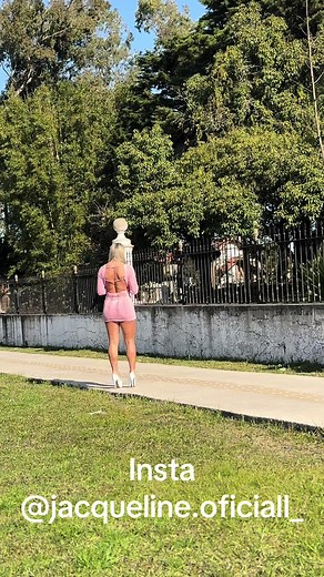 Jacqueline Barbie Oficial - Instagram