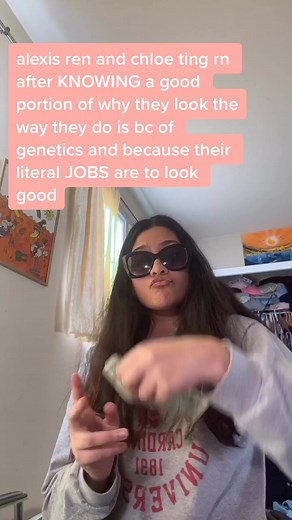 10 Minute Abs Workout with Chloe Ting and Alexis Ren