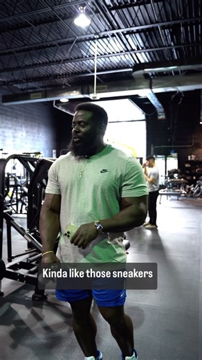 Crafting a balanced diet involves ensuring an adequate intake of carbohydrates without going too low. Insufficient carbs may lead to low blood sugar levels, impacting energy, concentration, and overall health. Striking the right balance supports stable blood sugar, providing sustained energy and well-being. ——— My training program comes with a private talk and construction of your diet with my nutritionists. I’ll be following up with private call to make sure the video guided training and cardio