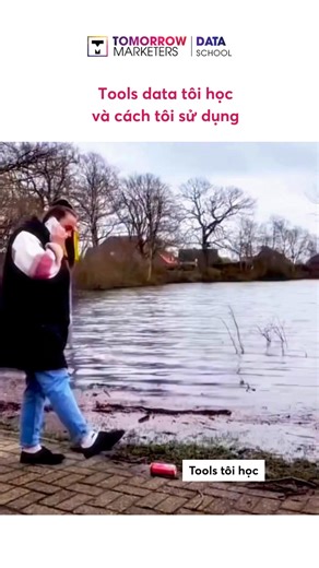 90% newbie học data thường mắc phải sai lầm này: Học quá nhiều công cụ cùng lúc nhưng cuối cùng không biết cách áp dụng vào thực tế Nhiều bạn mới bắt đầu thường lao vào học đủ loại công cụ từ SQL, Python, Power BI cho đến những hàm Excel phức tạp nhất. Bạn tin rằng chỉ học hết những kiến thức đó, bạn sẽ tự động trở thành một chuyên gia phân tích dữ liệu chuyên nghiệp. Nhưng sự thật là: Công cụ chỉ là phương tiện, tư duy mới là yếu tố quan trọng. Việc chạy đua theo các phần mềm hợp thời mà thiếu 