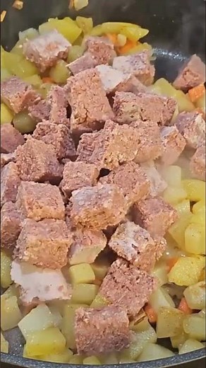 Corned Beef and Potato Pie.