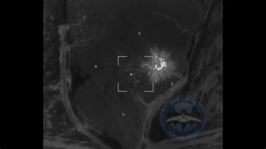 两枚俄罗斯S-300/400地对地导弹击中了位于哈尔科夫州谢列德尼·布尔卢克村附近的一处乌克兰海马斯HIMARS多管火箭炮发射阵地。战果未知