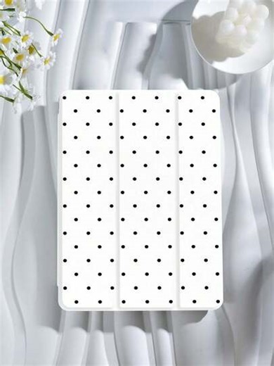 Kingsung Funda protectora para tableta con patrón de lunares y minimalista, compatible con iPad Air 8 (M4) 2026 (11 pulgadas), Air 8 (M4) 2026 (11 pulgadas), 9.7/10.2/10.5/10.9/12.9/Pro 11 (10a generación), Galaxy Tab S6 Lite de 10.4 pulgadas, Kindle Paperwhite de 12a generación (2024), Kindle de 11a generación (2022), ofrece protección contra golpes suaves, admite función de soporte inteligente/activación/suspensión automática. | SHEIN