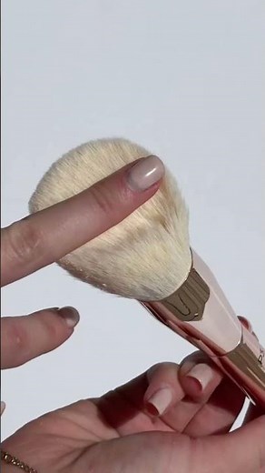 HY-GLAM™️ SETTING POWDER, HY-GLAM™️ MARSHMALLOW PUFF & HY-GLAM™️ POWDER BRUSH| Natasha Denona Makeup