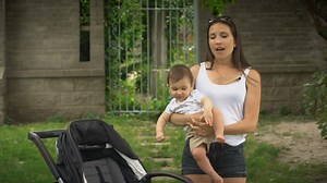 DIONO GIVEAWAY ALERT! Comment below for your chance to win a brand new Diono Quantum Classic stroller. First up is our favourite multi-mode stroller, the Diono Quantum Classic. We love its cushy tires that smoothly go from grass to gravel; its reversible seat, so baby can face you or the world; and its huge canopy, for snoozing on the go. All with an adjustable handlebar and easy fold. You could win your own Diono Quantum Classic — just tell us in the comments why you need a new stroller! . . . 