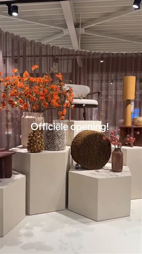 Vandaag is het zover: de allerlaatste dag van ons openingsweekend 🤍 We pakken nog één keer uit met toffe acties en leuke prijzen ✨ Kom langs & vier het met ons 🥂 | Giga Meubel