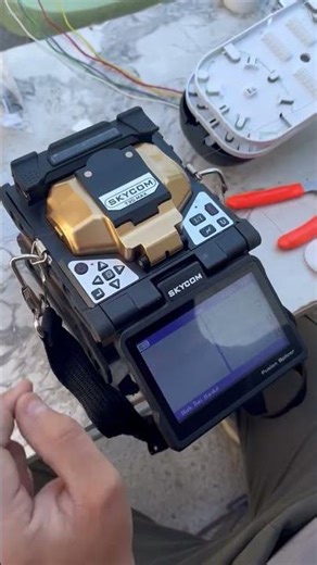 Satisfying Fiber Optic Splice 🔌 #TechShorts