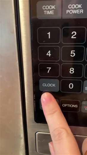 Our syrup bottles are microwave safe! They have an indicator on the front that tells you if the syrup is hot, and suggested microwave times on the back according to how full the bottle is. Hot syrup is perfect for melting cold butter! 🥞 | Hungry Jack