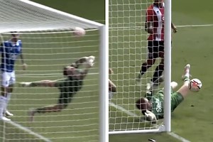 Jordan Pickford makes INCREDIBLE double-save vs. Sheffield United
