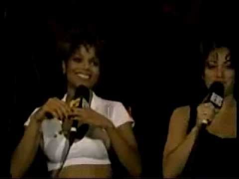 Michael Jackson arrives at MTV Music Awards - 1995