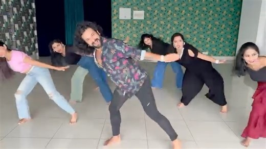 6.9M views · 158K reactions | Aaj Ki Raat- Dance cover Devesh Mirchandani & Students… A tribute to Stree 2, and fab work on Aaj ki raat. ❤️ | Devesh Mirchandani | Facebook