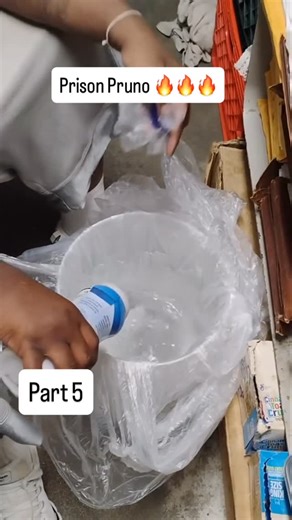 Prison Chef on Instagram: "Prison pruno part 5 with mixing process 🔥 #prisonlife #prison #moonshine #pruno #felon"