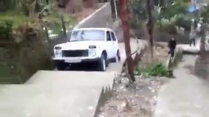 Ein Lada kann alles! Verbraucht weniger als ein X5/ML/Q7, kommt Steigungen hoch und hat selbst mit Treppen keine Probleme 󾌴󾌴󾌴 Klare Kaufempfehlung für einen Lada | Republic of Tuning