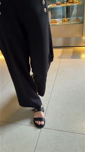 Women’s Flat Sandals | Up to 50% OFF