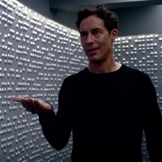 Key to running faster... - The Flash {4K}