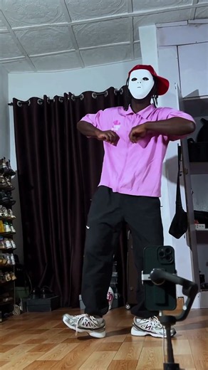 Those smooth OG moves #cwalk #cwalkdance #hiphop #explore #electrobreakers