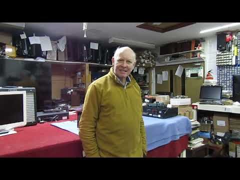 Philips B2G81U vintage radio restoration . Simply years ahead now !!!