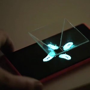 【科技】御宅可以简单动手制作全息投影来看初音大姐姐的视频教程（DVD光盘盒全息投影）！