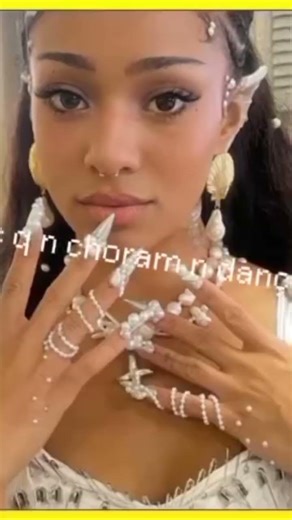 Quem n gostar de ketseye n gosta de￼ monster High 🤪 kkkkkk