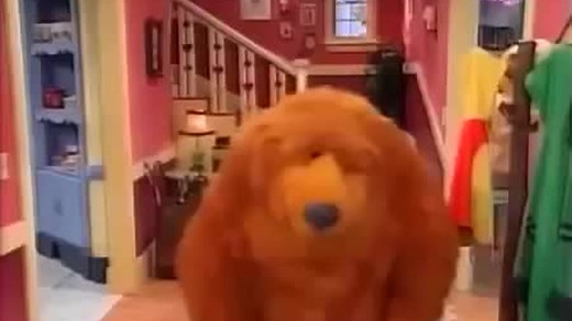 Niedźwiedź w dużym niebieskim domu - "Dom jest tam gdzie misiowi najlepiej"