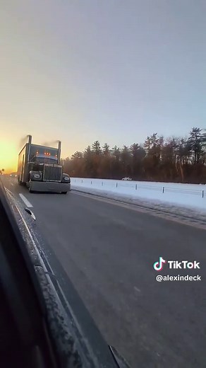 Don't Text and Drive: Kenworth W900 Show Truck Safety Tip