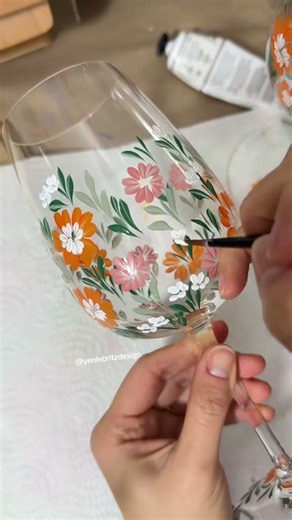 🌻Wine glass painting step by step #glassdiy #handpainted #handpaintedglass #wineglasses